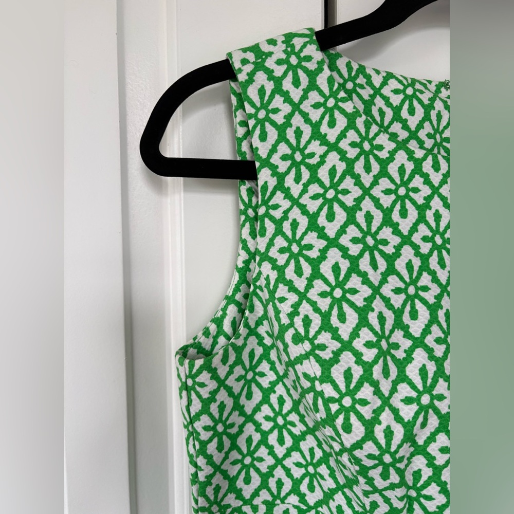 American Living Green & White Geometric Floral Sheath Dress - Size 8 - Picture 4 of 16